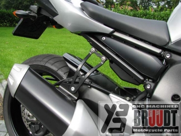 Auspuffhalter mit Loch Abdeckung für die Linke seite für Yamaha FZ8 und FZ8 Fazer ab 2006