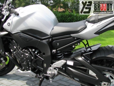 Auspuffhalter mit Loch Abdeckung für die Linke seite für Yamaha FZ8 und FZ8 Fazer ab 2006