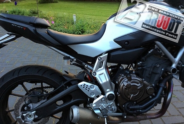 BRUUDT Fußrastenabdeckung Satz für Yamaha MT-07 Version 1