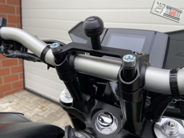 BRUUDT Montagekugel für Navigationsgeräte für Yamaha MT09 ab 2021