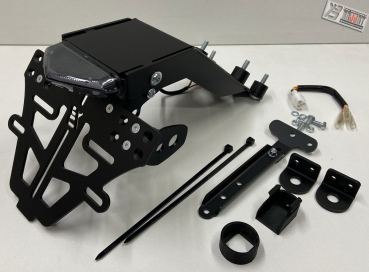 Preview: BRUUDT Kennzeichenhalter Tail Tidy für Suzuki GSX-8S und GSX-8R Lange Version mit Rücklicht.