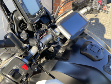 Preview: BRUUDT TomTom Rider halter für Suzuki DL800 V-Strom