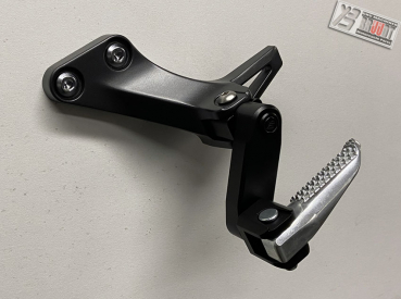 Preview: BRUUDT Verstellbare Sozius Fußrasten Satz passend für Yamaha MT09 und MT09 SP ab Baujahr 2021