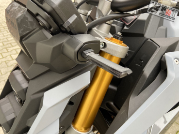 Preview: BRUUDT Adapterplatten LED Mini Blinker Suzuki GSX-S1000 ab 2022 SV650(X)