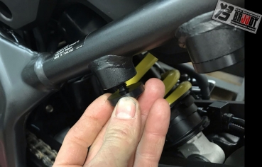 Preview: BRUUDT Sozius Fußrastenabdeckung Satz für Honda CB650R, CBR650R ab 2019 und CB1000R ab 2018