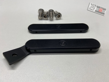 Preview: BRUUDT Sozius Fußrastenabdeckung Satz für Yamaha MT-07 alle Baujahren Version 2