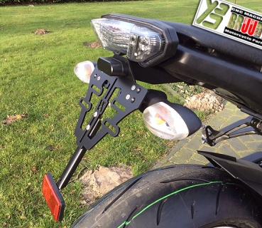 BRUUDT Kennzeichenhalter für Yamaha  MT-09 bis Bj 2016 inklusive Kennzeichenbeleuchtung.