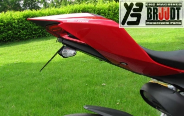 Preview: Kennzeichenhalter Ducati 899 - 959 - 1199 und 1299 Panigale Für Original Blinker und Mini Blinker. Stufenlos verstellbar.