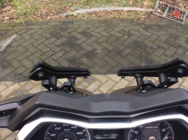 BRUUDT Windschildverstellung für Yamaha X-Max 300 und 400