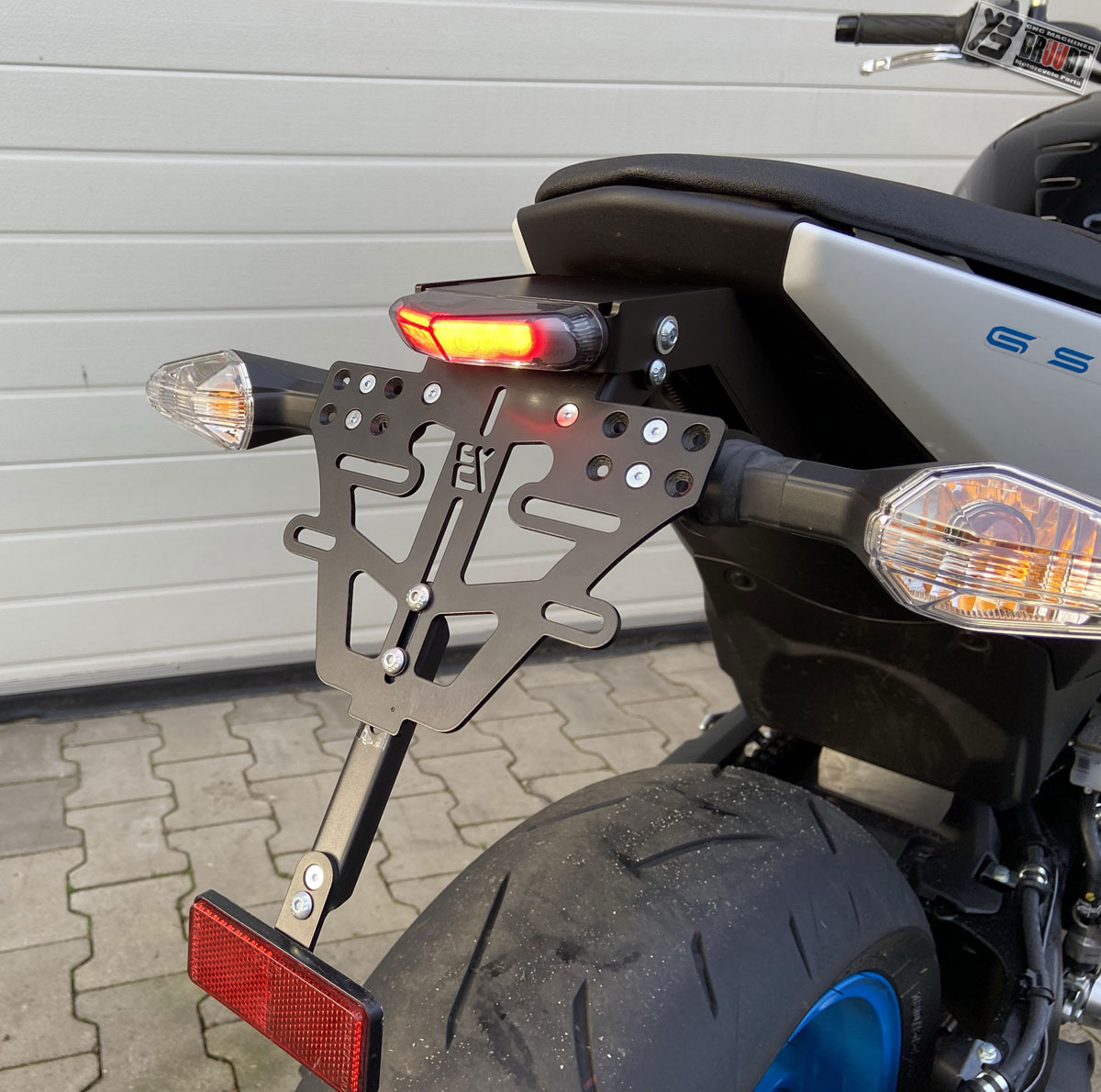 BRUUDT CNC Machined Special Parts - BRUUDT Kennzeichenhalter Tail