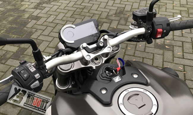 BRUUDT CNC Machined Special Parts - BRUUDT Navigation Halterung passend für  Honda CB1000R ab 2018