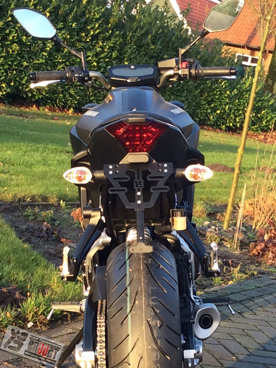 BVDOUE Motorrad CNC LED Hintere Kennzeichenhalter Kennzeichenträger  Kennzeichen Halterungen, FüR Yamaha MT07 MT-07 MT 07 MT09 MT-09 MT 03 MT 10  Motorrad Einstellbare Winkel mit LED Licht : : Auto & Motorrad