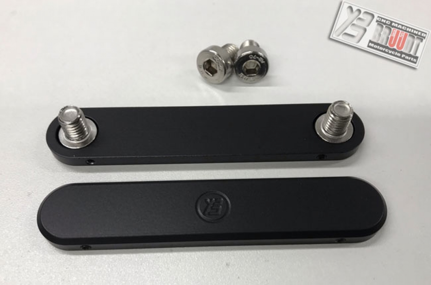 BRUUDT footrest blanking plate set for the Yamaha MT07 Tracer & Tracer 7.