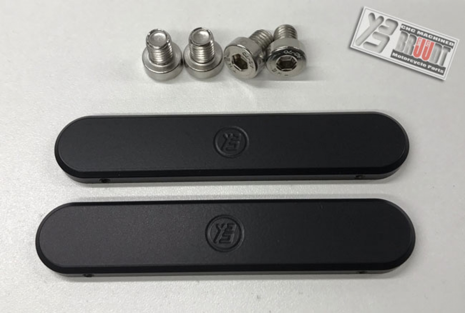 BRUUDT footrest blanking plate set for the Yamaha MT07 Tracer & Tracer 7.