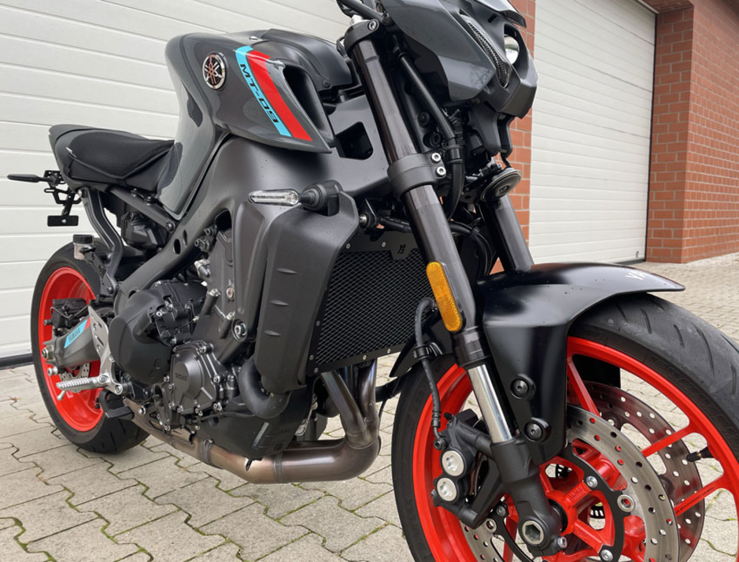 Kühlerabdeckung Schwarz für Yamaha MT-09 2021-2023