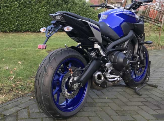 BRUUDT Kennzeichenhalter für Yamaha MT09 2017-2020 Kurz und Verstellbar BRUUDT Kennzeichenhalter für Yamaha MT09 2017-2020 Kurz und Verstellbar