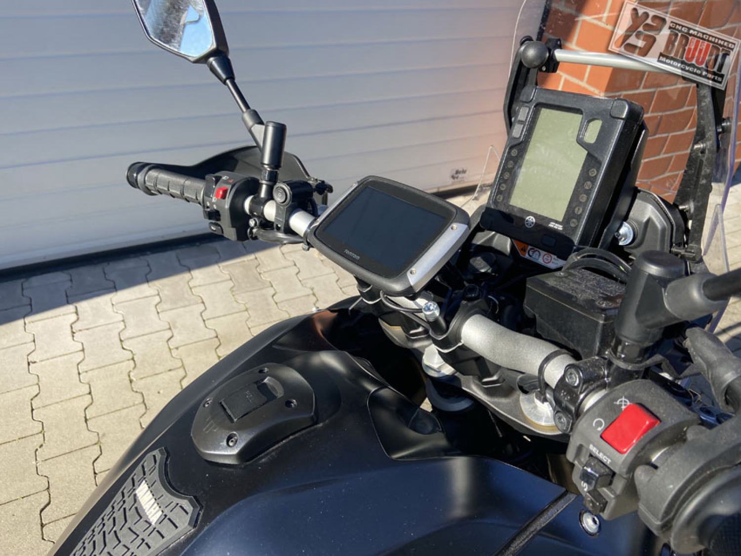 BRUUDT TomTom Rider halter für Honda CB500F und CB500X ab 2019
