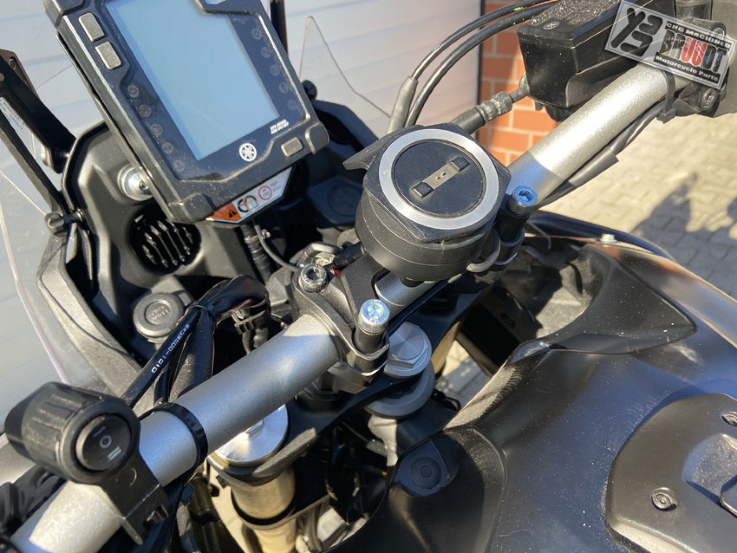 BRUUDT TomTom Rider halter für Honda CB500F und CB500X ab 2019
