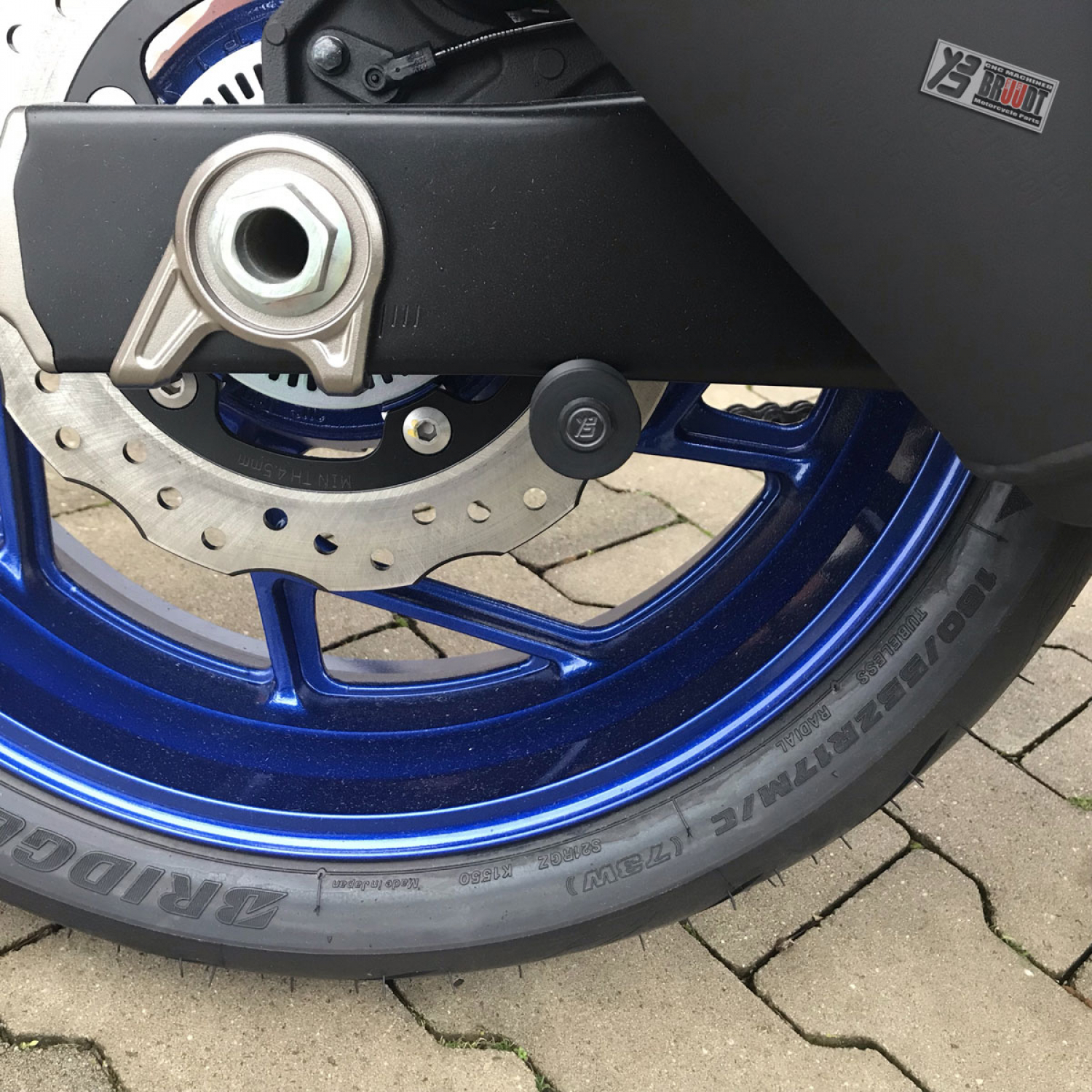 BRUUDT M6x1 Montageständer Aufnahme passend für Ducati