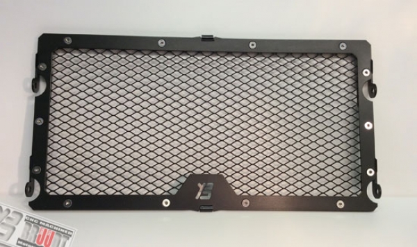 BRUUDT Kühlerabdeckung Schwarz/Schwarz passend für Yamaha MT-07 passend für alle Baujahren.
