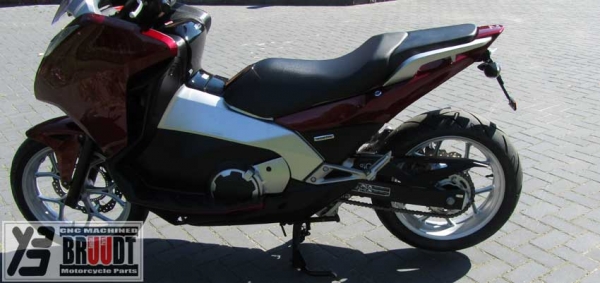 BRUUDT Kennzeichenhalter für Honda Integra 700 ab 2012 für Mini oder Original Blinker