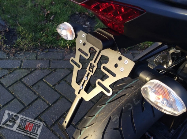 BRUUDT Kennzeichenhalter für Yamaha MT-07 inklusive Kennzeichenbeleuchtung 2014-2020 BRUUDT Kennzeichenhalter für Yamaha MT-07 inklusive Kennzeichenbeleuchtung 2014-2020
