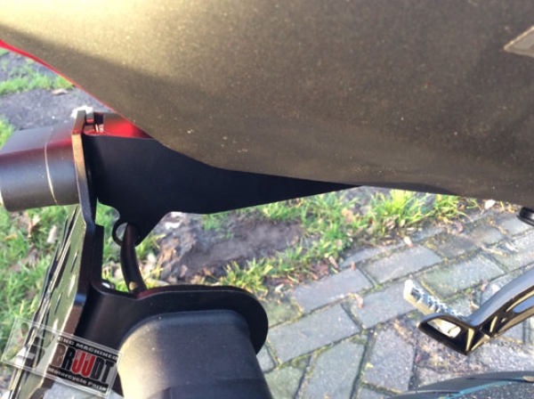 BRUUDT Kennzeichenhalter für Yamaha MT-07 inklusive Kennzeichenbeleuchtung 2014-2020 BRUUDT Kennzeichenhalter für Yamaha MT-07 inklusive Kennzeichenbeleuchtung 2014-2020