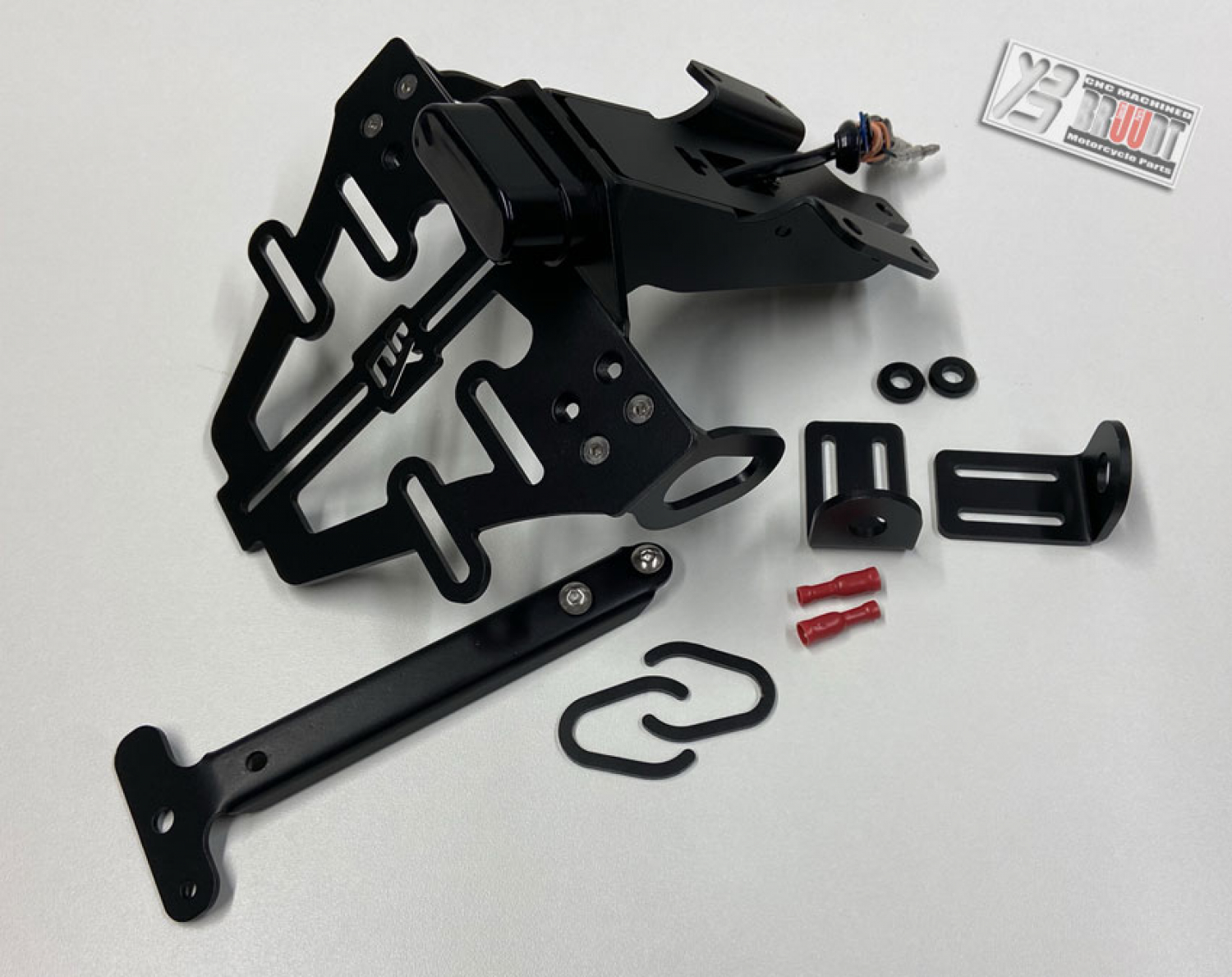 BRUUDT Kennzeichenhalter für Yamaha MT-07 inklusive Kennzeichenbeleuchtung 2014-2020 BRUUDT Kennzeichenhalter für Yamaha MT-07 inklusive Kennzeichenbeleuchtung 2014-2020