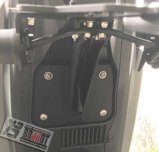 BRUUDT Kennzeichenhalter  für Yamaha MT-03 UND YZF-R3  ab 2015