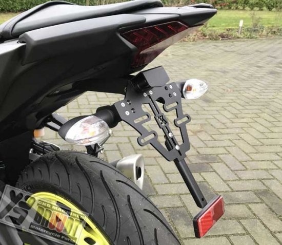 BRUUDT Kennzeichenhalter  für Yamaha MT-03 UND YZF-R3  ab 2015