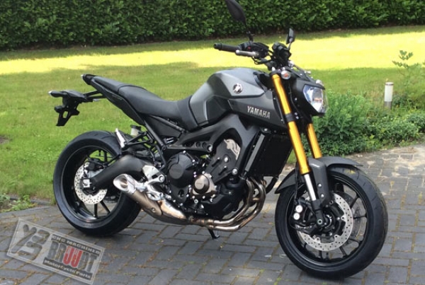 Kühlerabdeckung Schwarz für Yamaha MT-09 BJ 2013-2016