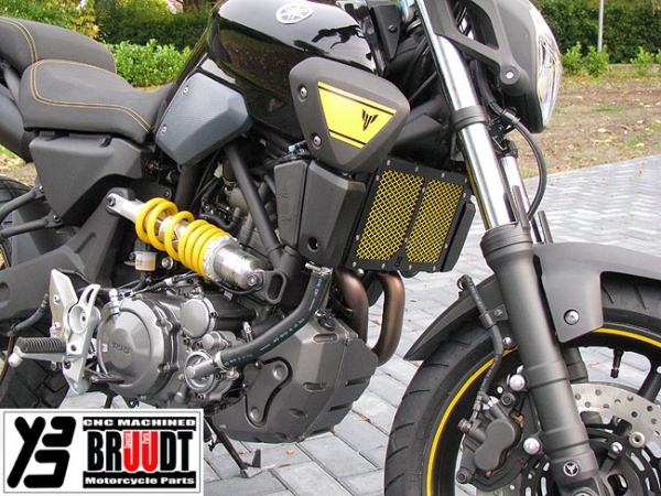 Kühlerabdeckung Schwarz/Gelb für Yamaha MT-03 2006-2014