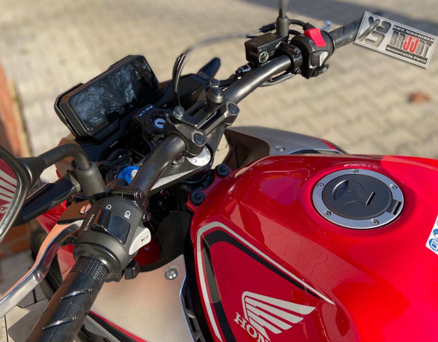 BRUUDT Montagekugel für Navigationsgeräte für Honda CB500F und CB500X ab 2019