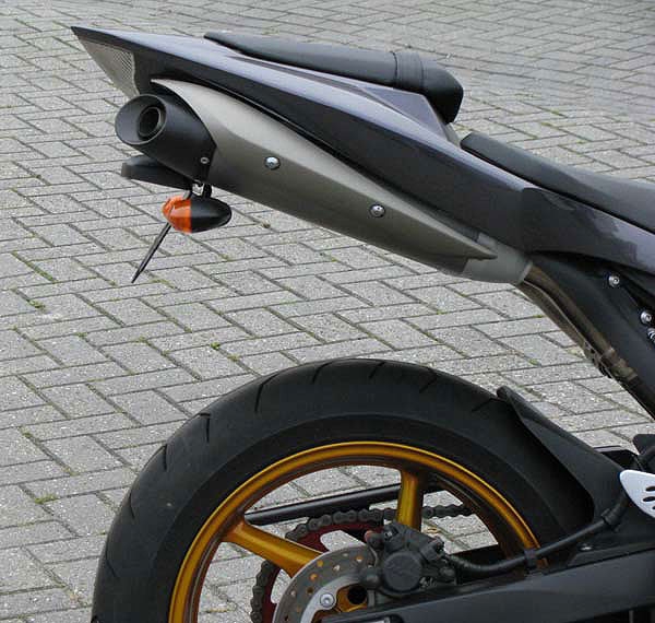 BRUUDT Kennzeichenhalter für Yamaha R1 BJ 2004-2008 Für Original Blinker und Mini Blinker.