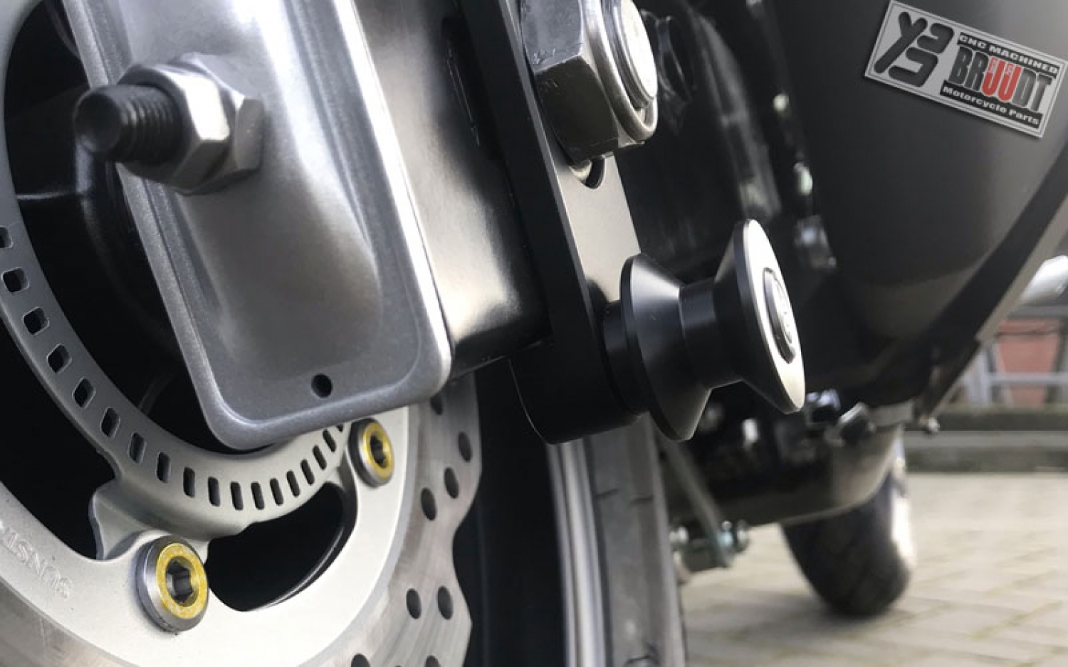 BRUUDT Spannklötze Satz mit Montageständer Aufnahme für die Honda NC700X, NC750X, NC700S, NC750S, CTX700